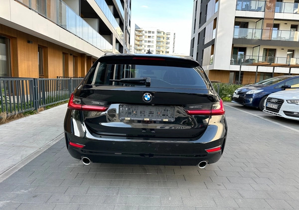 BMW Seria 3 cena 117000 przebieg: 129670, rok produkcji 2020 z Warszawa małe 254